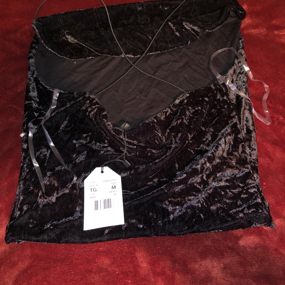 Black velvet shirt!